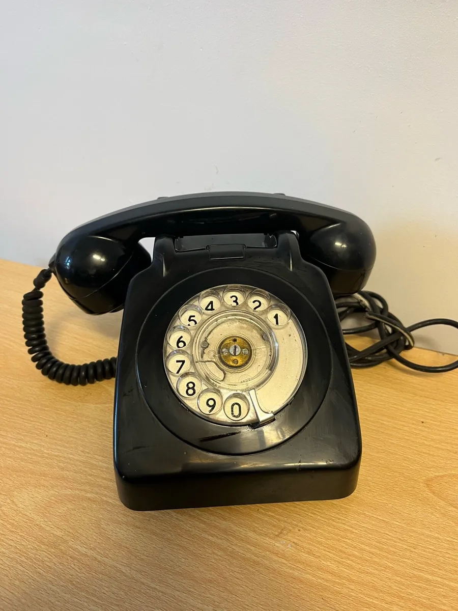 Two Vintage  phones - Image 3