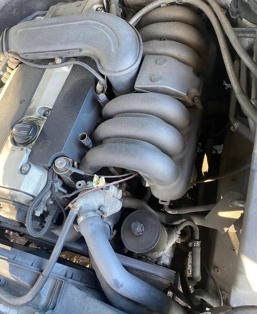 Mercedes M104.991 Engine