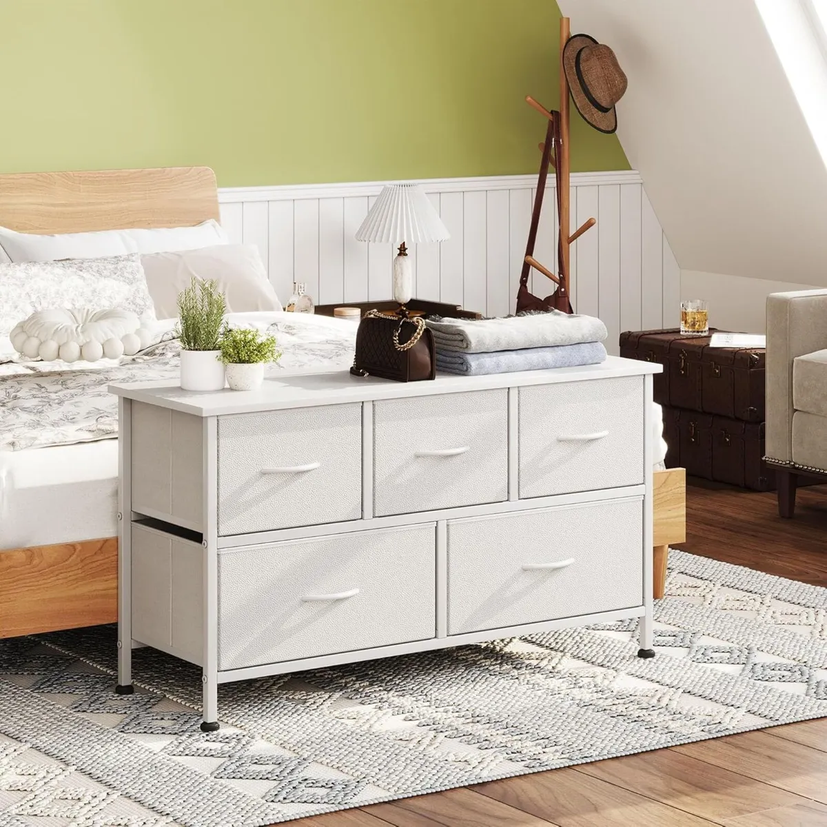 Chest of Drawers Dresser for Bedroom with 5 - Image 3