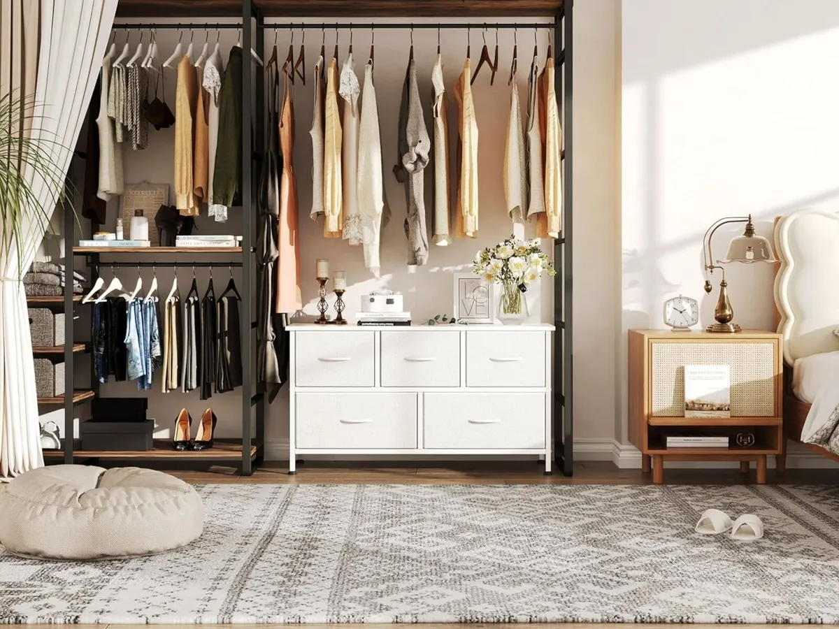 Chest of Drawers Dresser for Bedroom with 5 - Image 4