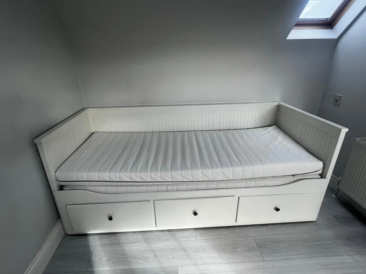 Daybed/Double Bed - Image 1