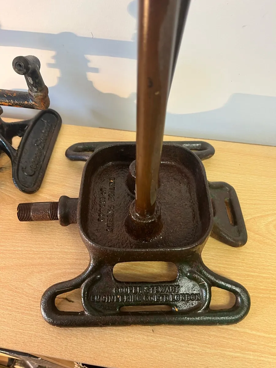 Two Vinatge rainking sprinklers - Image 4