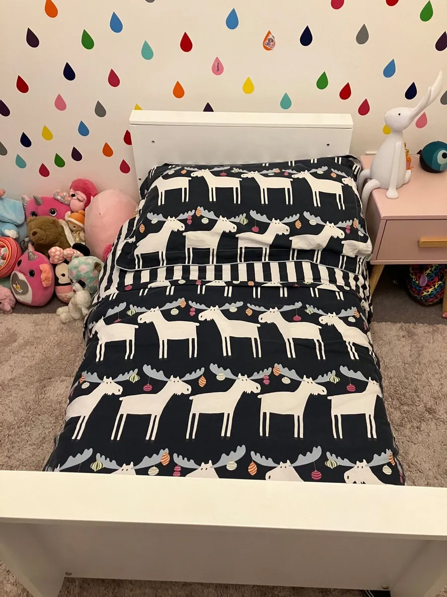 Snuz cot bed & mattress - Image 4