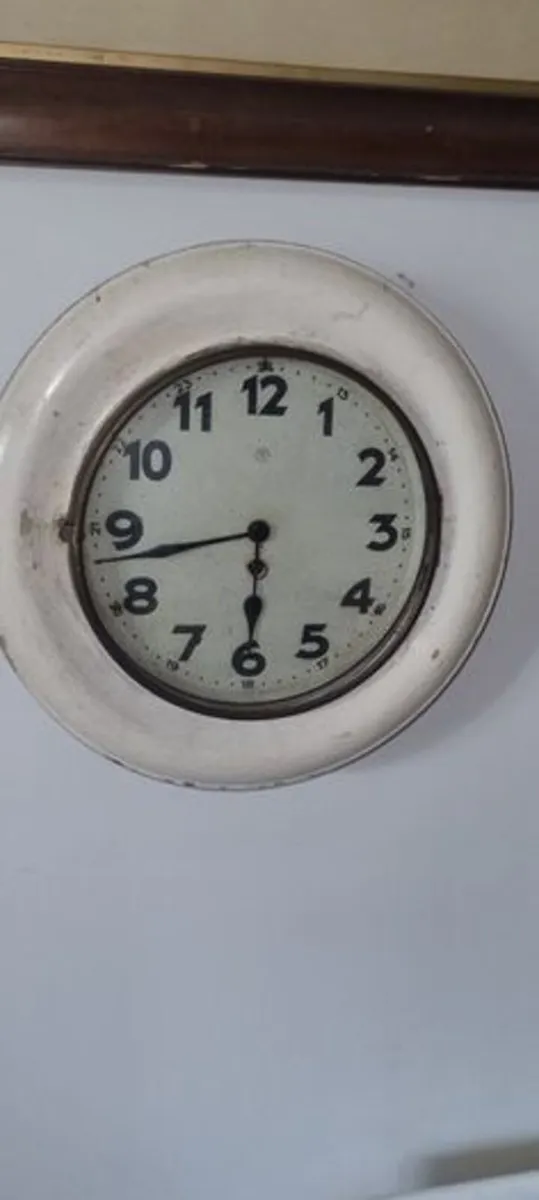 Vintage Junghans wall clock - Image 4