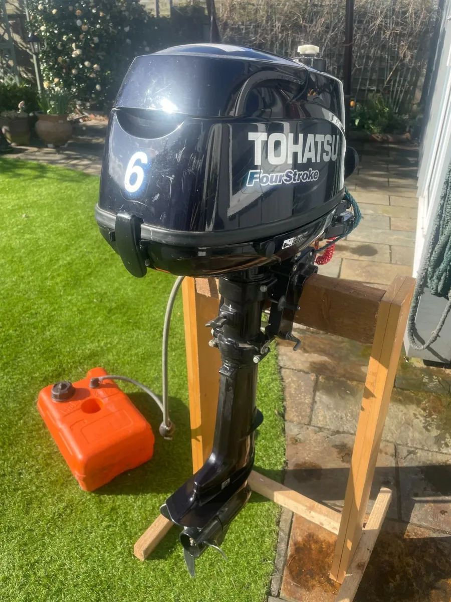 Tohatsu Outboard 6hp Engine - Image 1