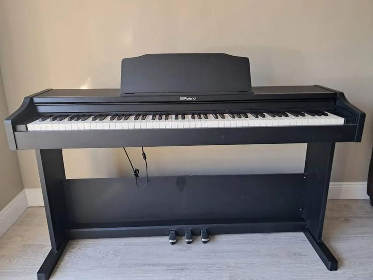 Roland PR102 Digital Piano - Image 1