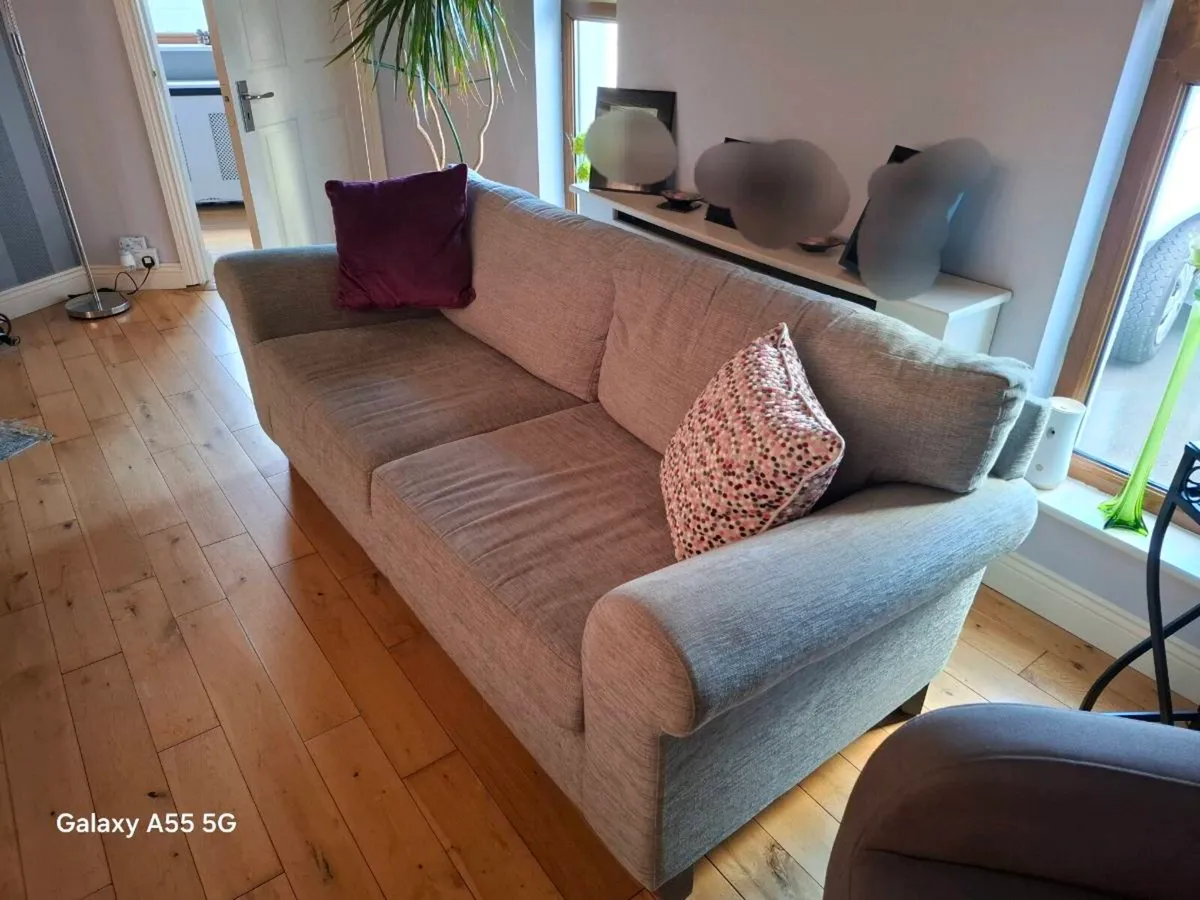 3 and 2 seater sofa - Image 3