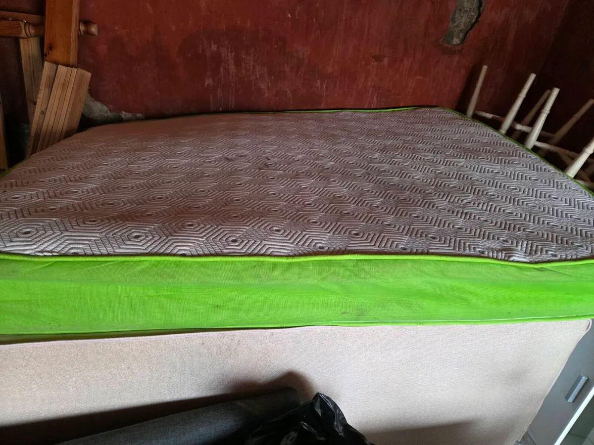 Spotless nearly new kingsize mattress for sale - Image 1