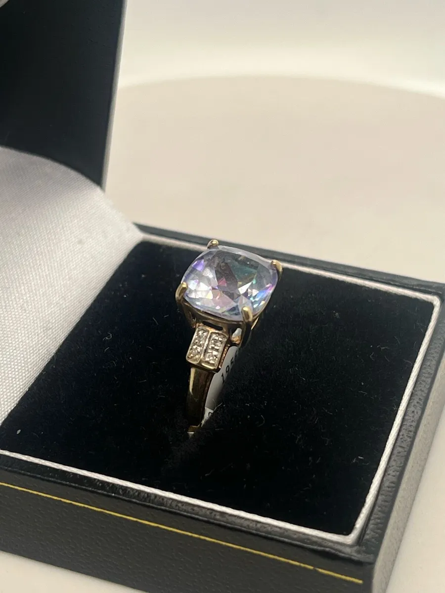 9k gold mystic topaz ring. - Image 3