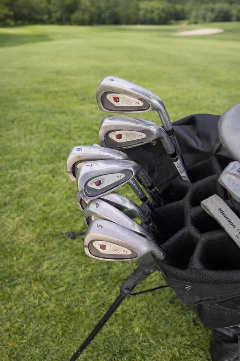Set of Golf clubs  wilson di6 - Image 2