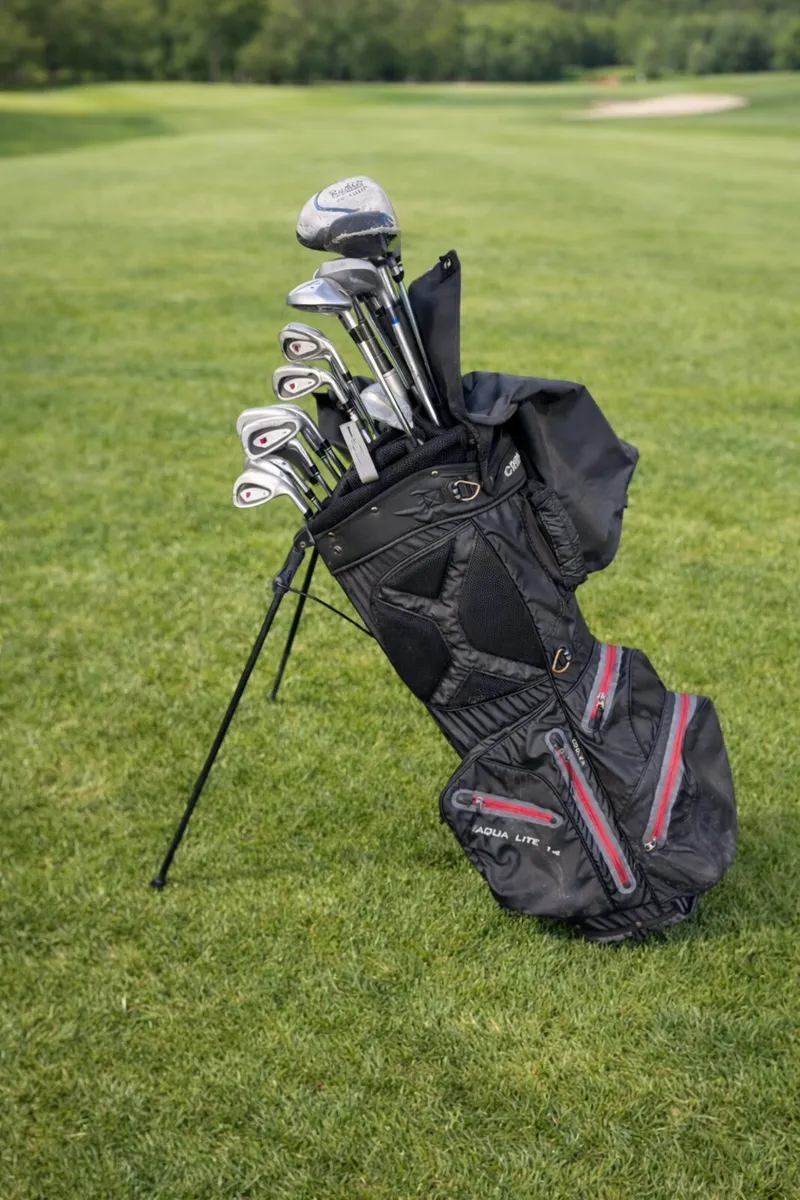 Set of Golf clubs  wilson di6 - Image 1