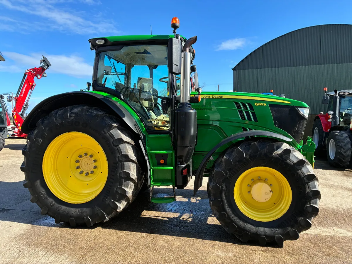 John Deere 6215R - Image 4