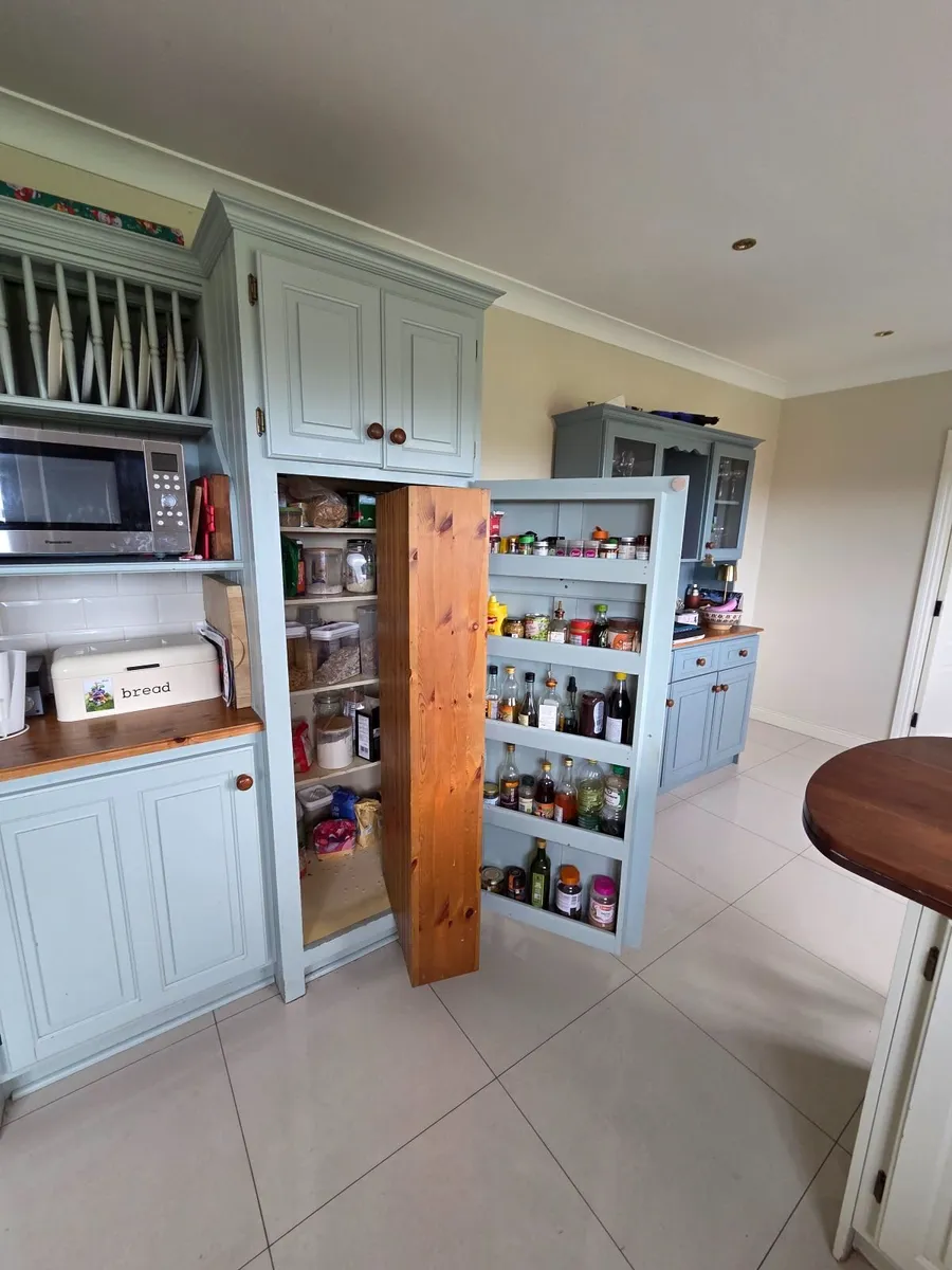 Larder Unit and Integrated Fridge Freezer Cupboard - Image 3