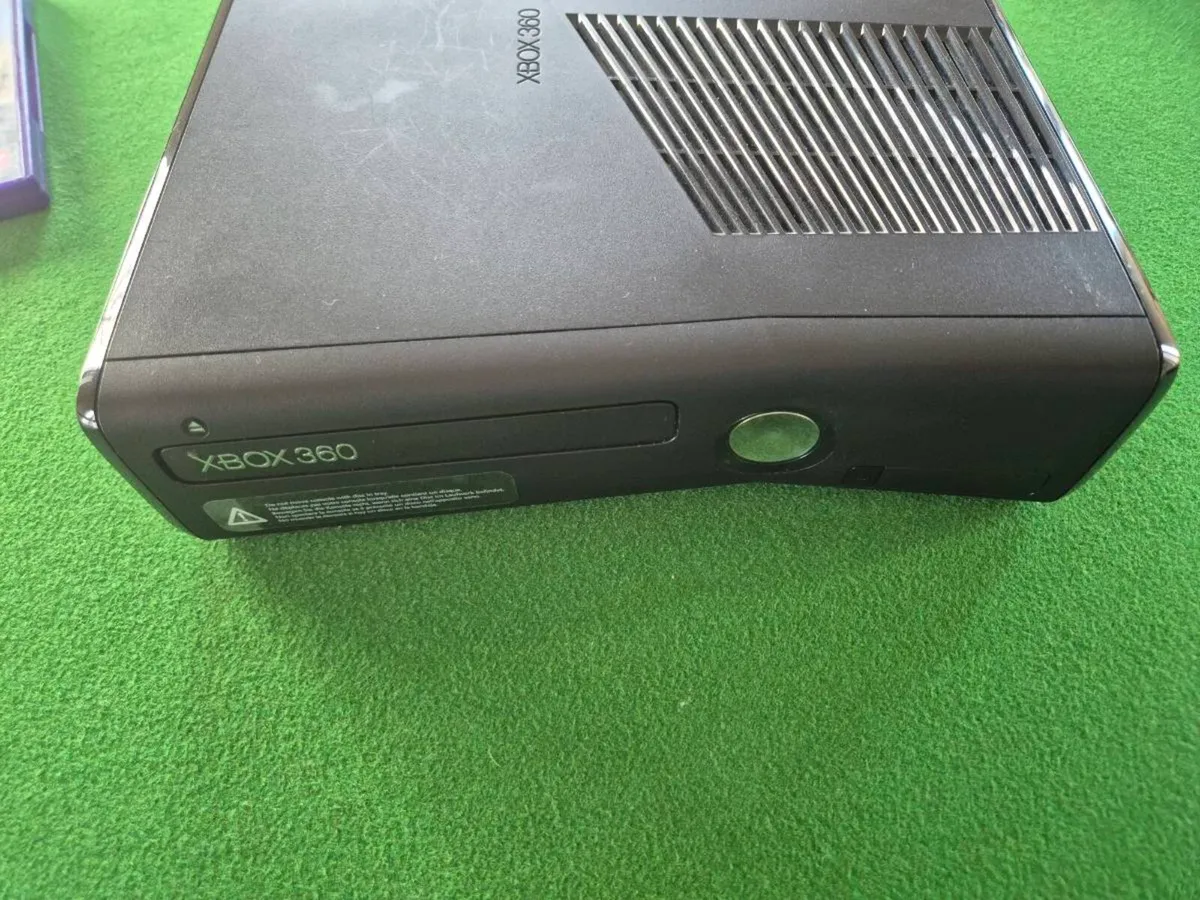 XBOX 360, Controllers, Camera & Games - Image 1