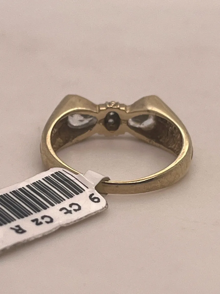 9k gold cz bow ring. - Image 4