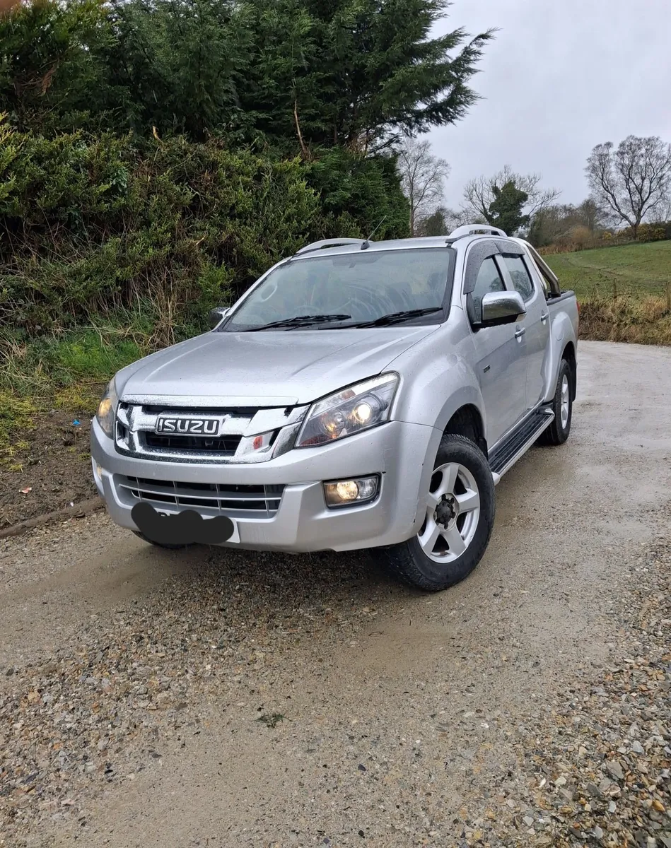 2015 Isuzu D-Max - Image 1