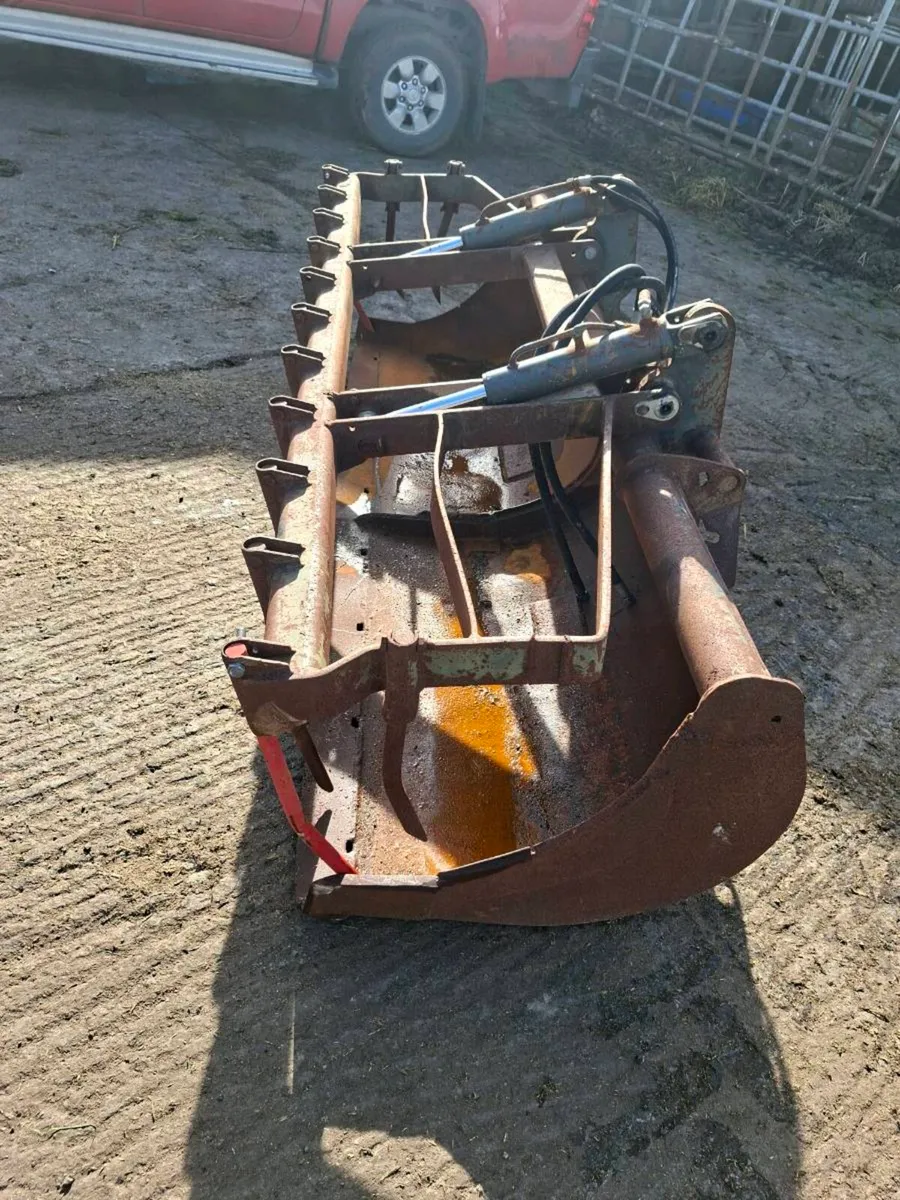7ft Grab bucket - Image 3