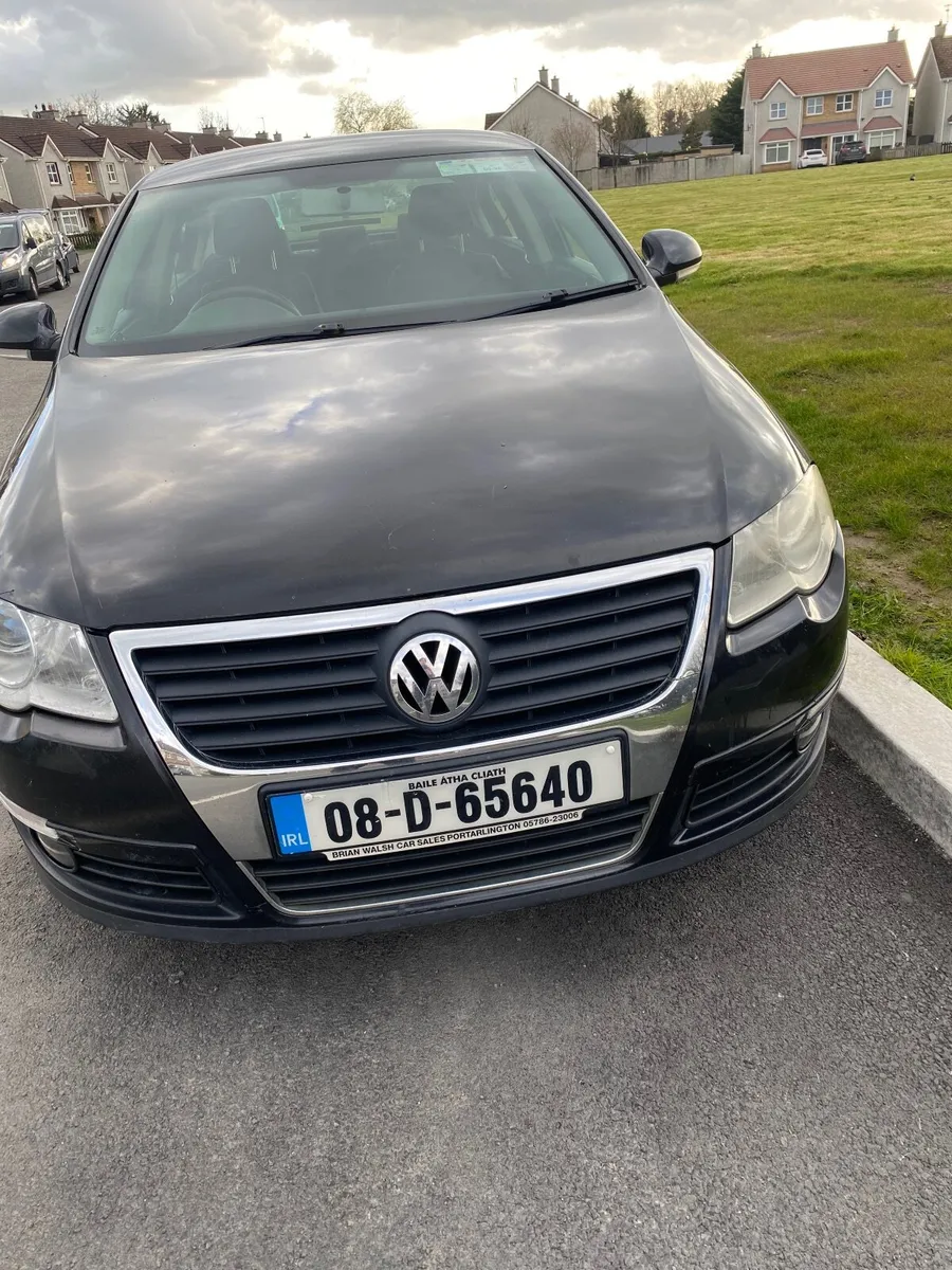 Volkswagen Passat - Image 2