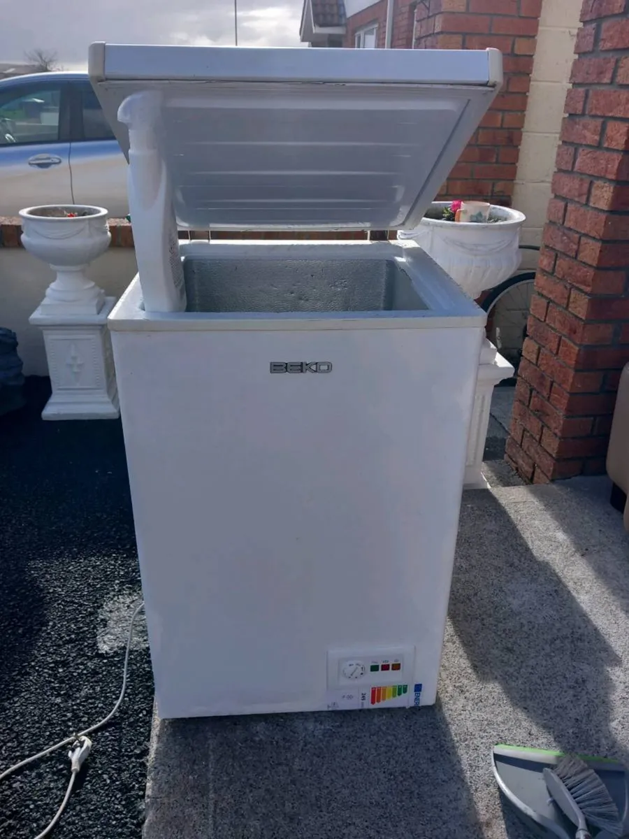 Beko chest freezer - Image 1