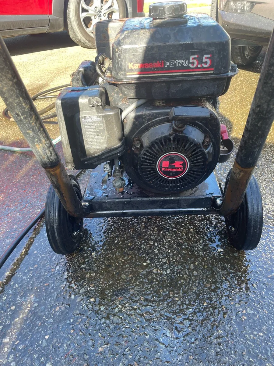 Comet powerwasher Kawasaki engine - Image 2