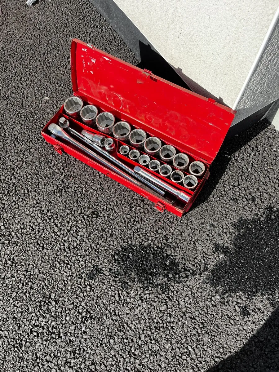 21 piece socket set range 19mm - 50mm