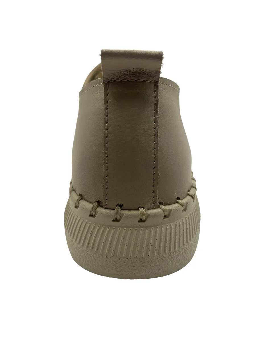 Woman’s shoes - Image 3