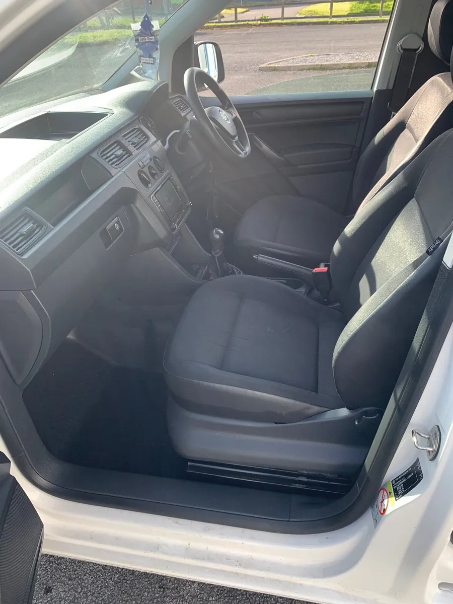 Volkswagen Caddy 2019 - Image 4