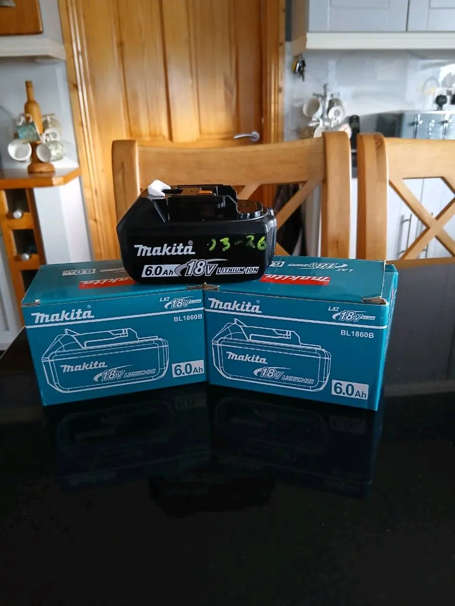 Makita 6.0 AH 18v battery - Image 1
