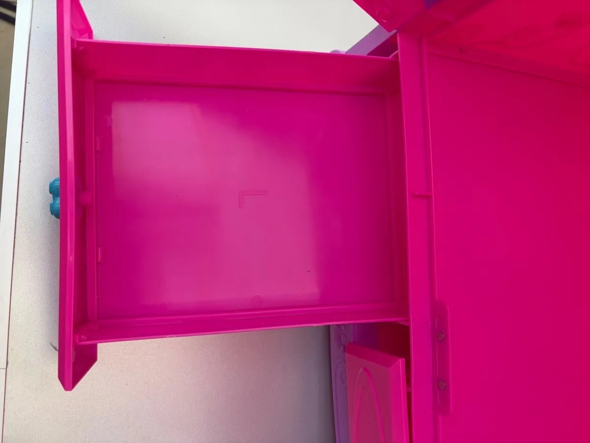 Build a bear wardrobe and 11 hangers - Image 2