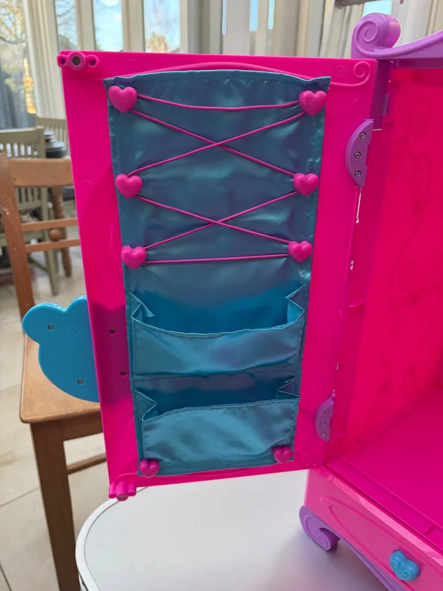 Build a bear wardrobe and 11 hangers - Image 4