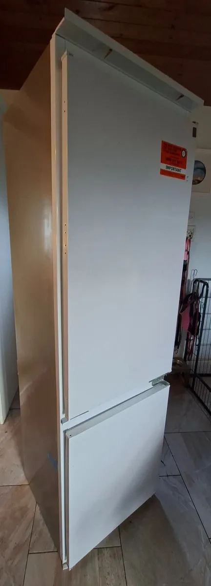 Integrated Fridge Freezer with free unit - Image 2