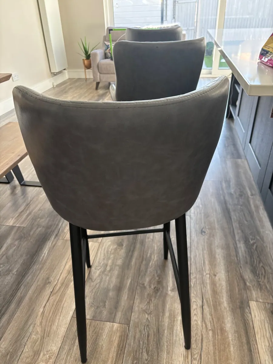 Bar stools - Image 2