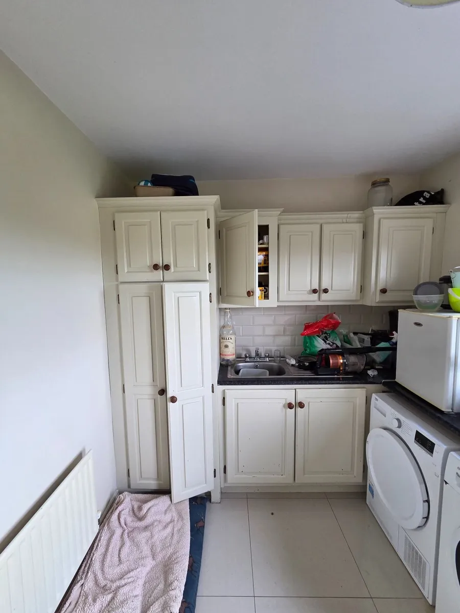 Kitchen and Utility Units - Image 1