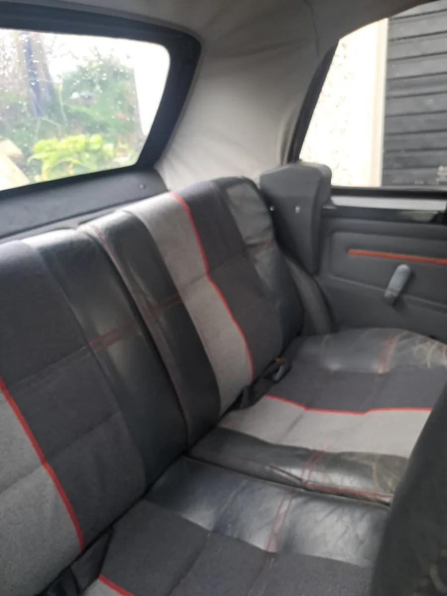 Peugeot 205 CTI - Image 4