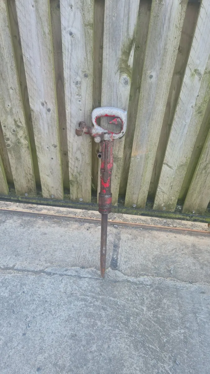 CP22 airbreaker - Image 1