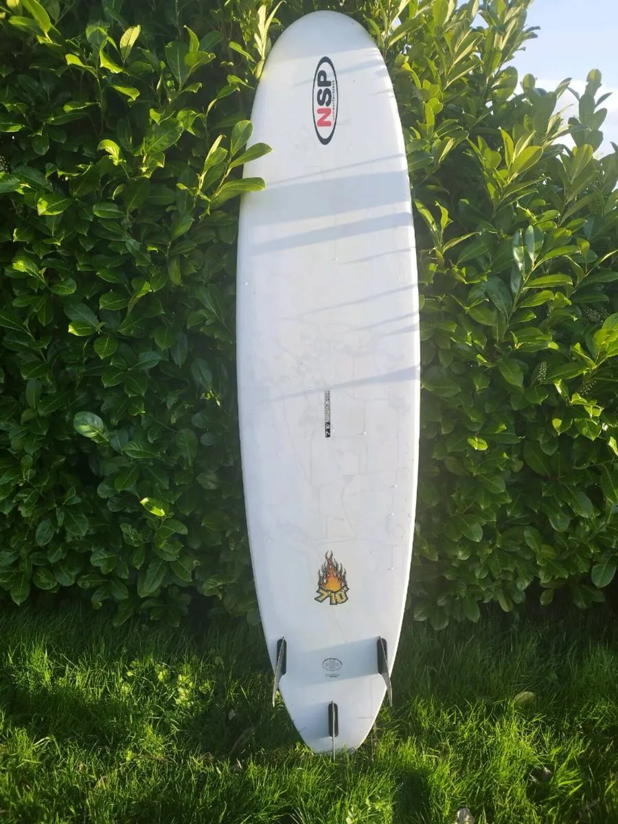 NSO Surfboard, Travel/Protection Bag + Wetsuit. - Image 2