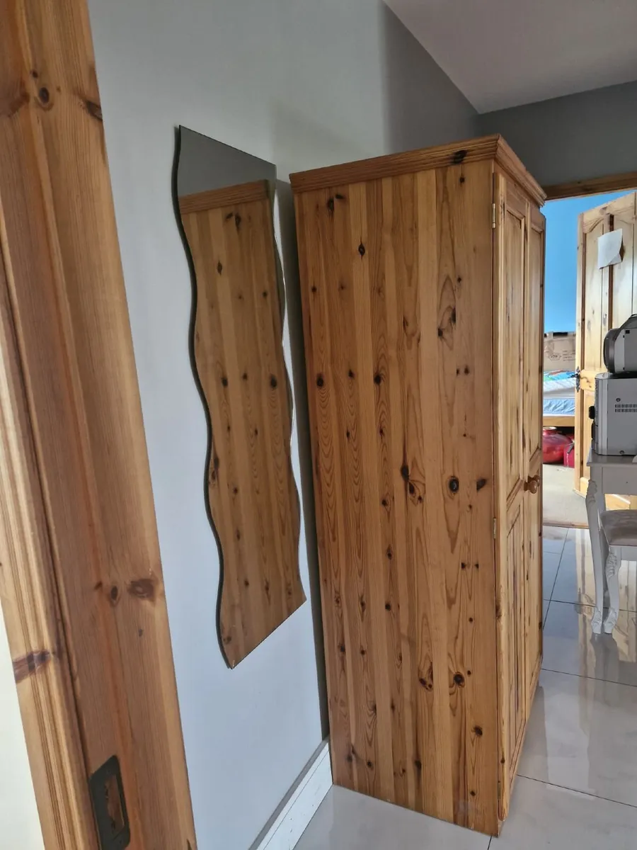 Wardrobe - Image 2