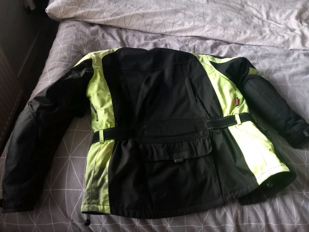 Motorcycle jacket and pants - Image 3