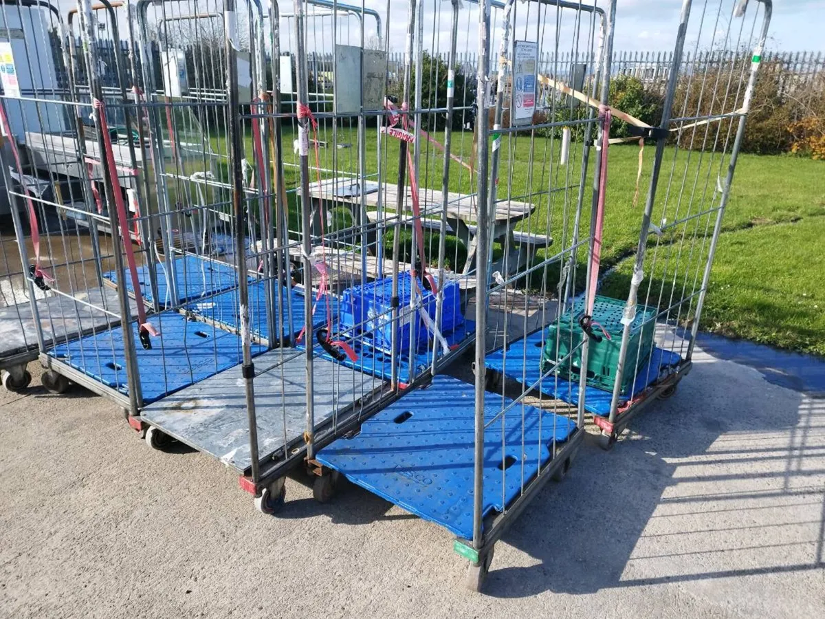 Cage trolleys - Image 1