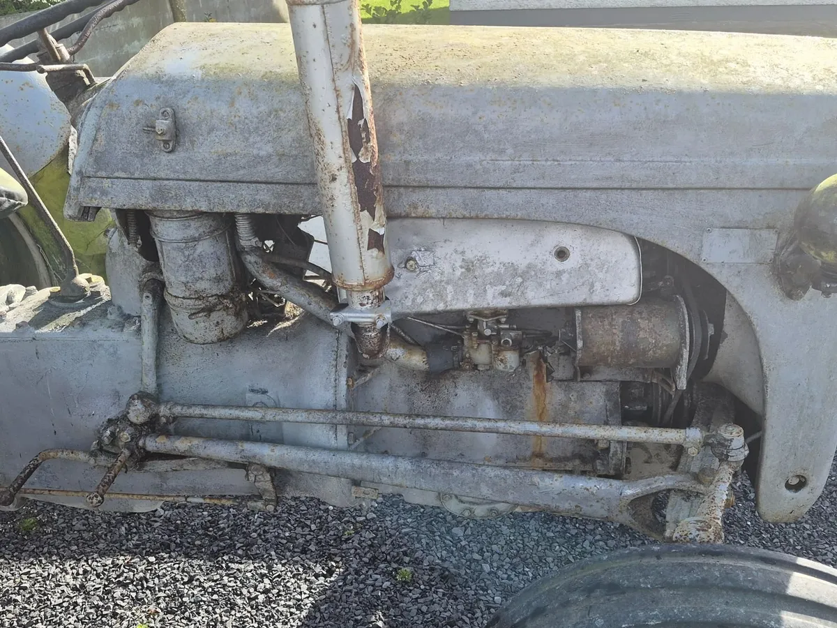 Vintage tractor  ferguson  20 Tvo - Image 3
