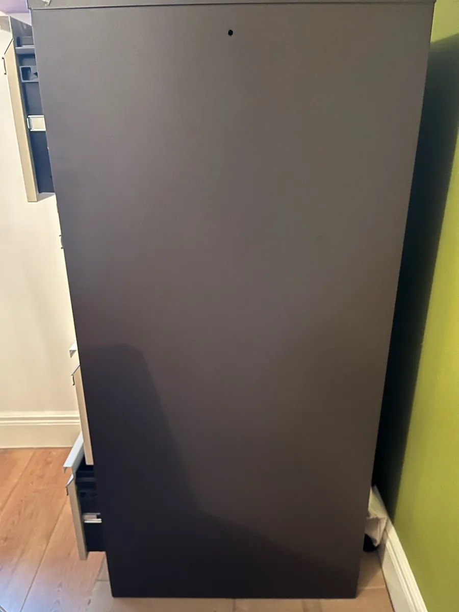 Filing cabinet - Image 2