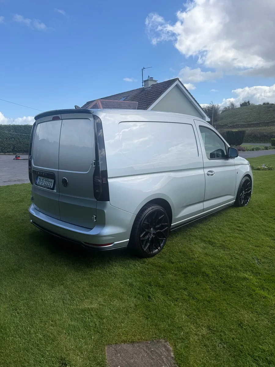 2021 VW Caddy 2.0 tdi - Image 4