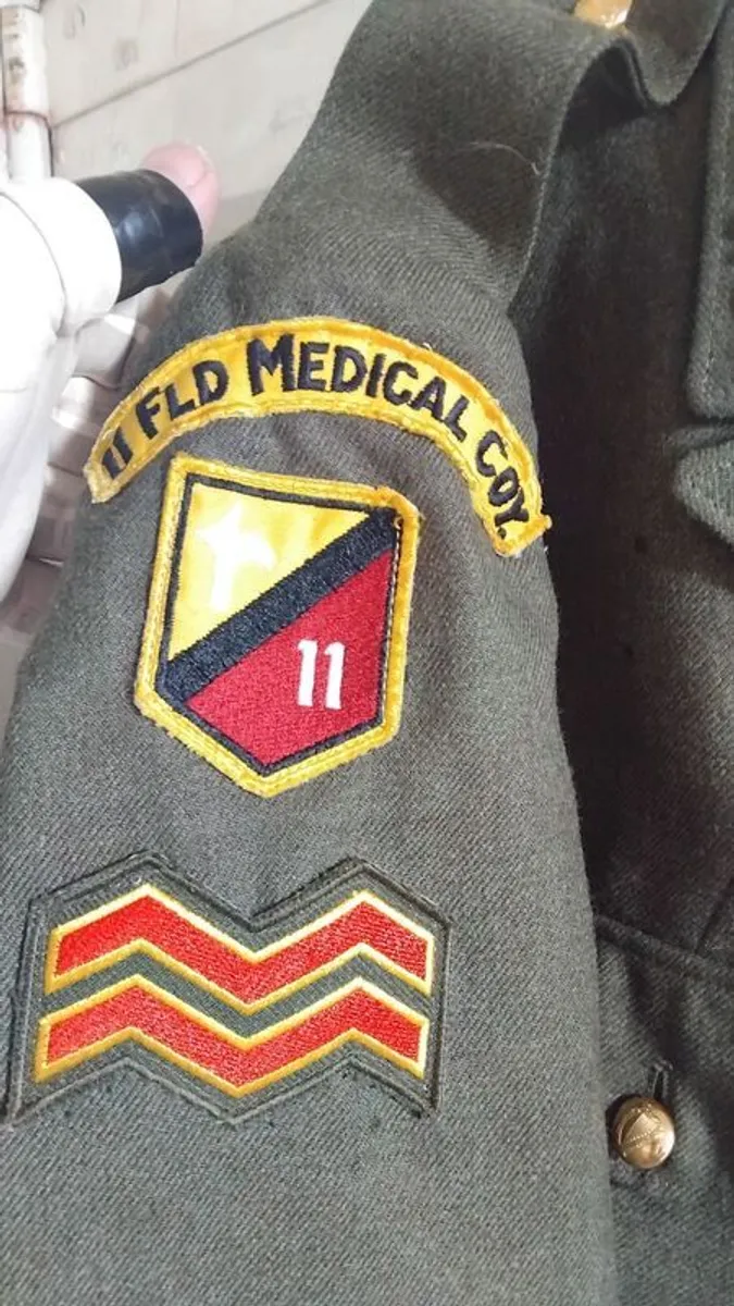 irish army uniform complete jacket, trousers - Image 2