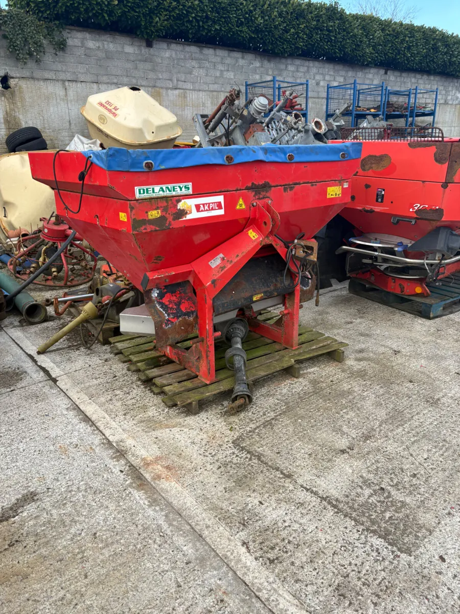 APKIL FERTILIZER SPREADER - Image 2