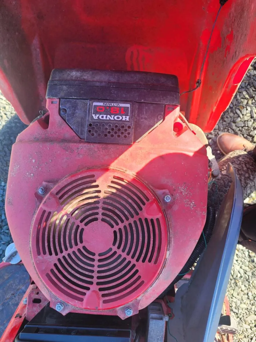 Rideon engine & hydrostatic box - Image 2