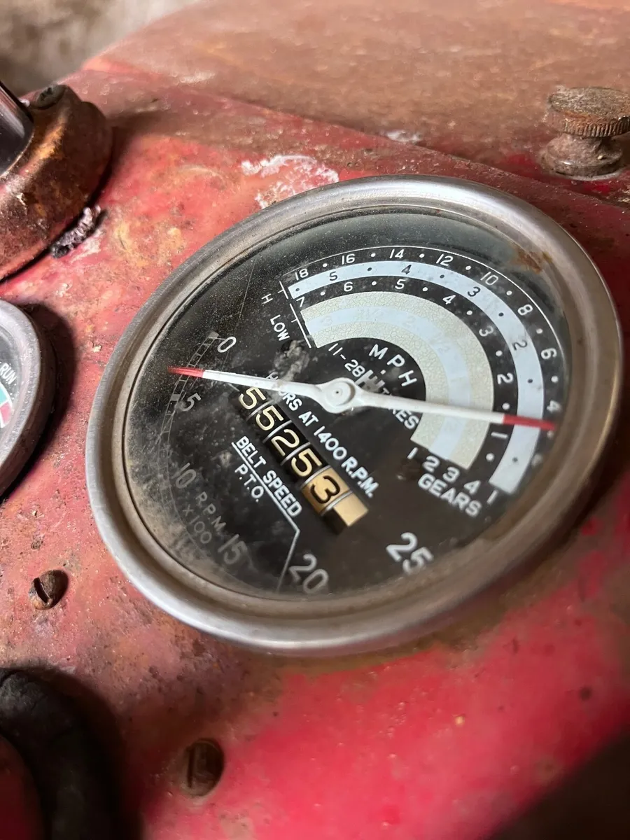 McCormick International 276 - Image 4