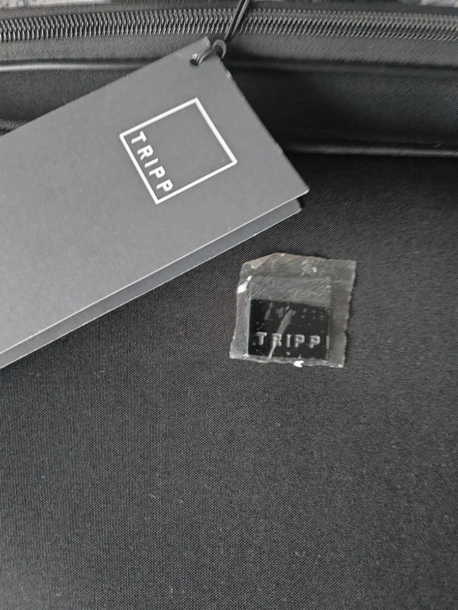 Suit carrier - Image 2