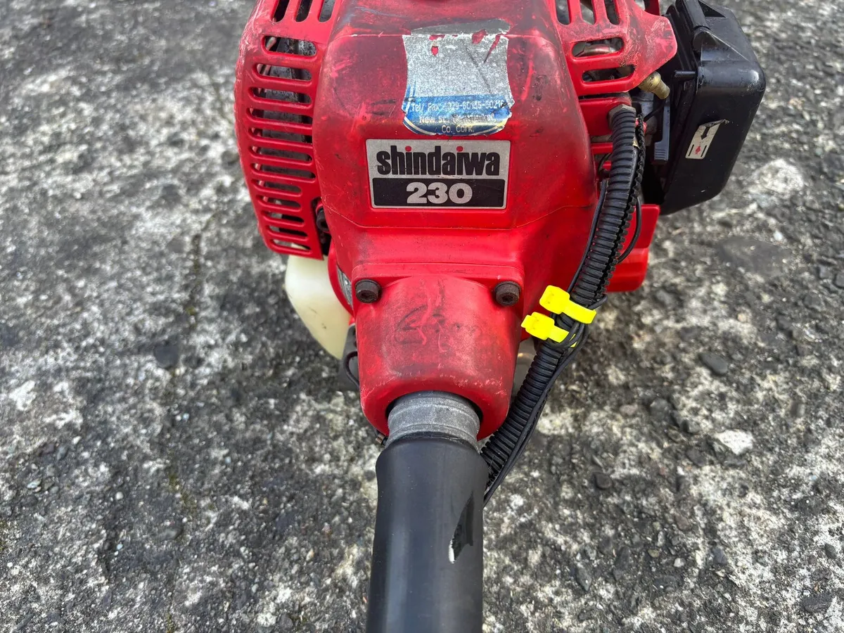 Shindaiwa strimmer - Image 1