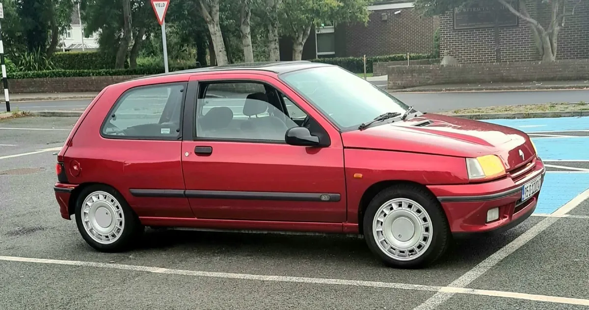 Renault Clio 16v - Image 4