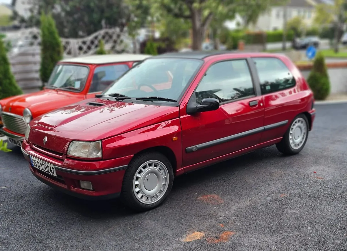 Renault Clio 16v - Image 1